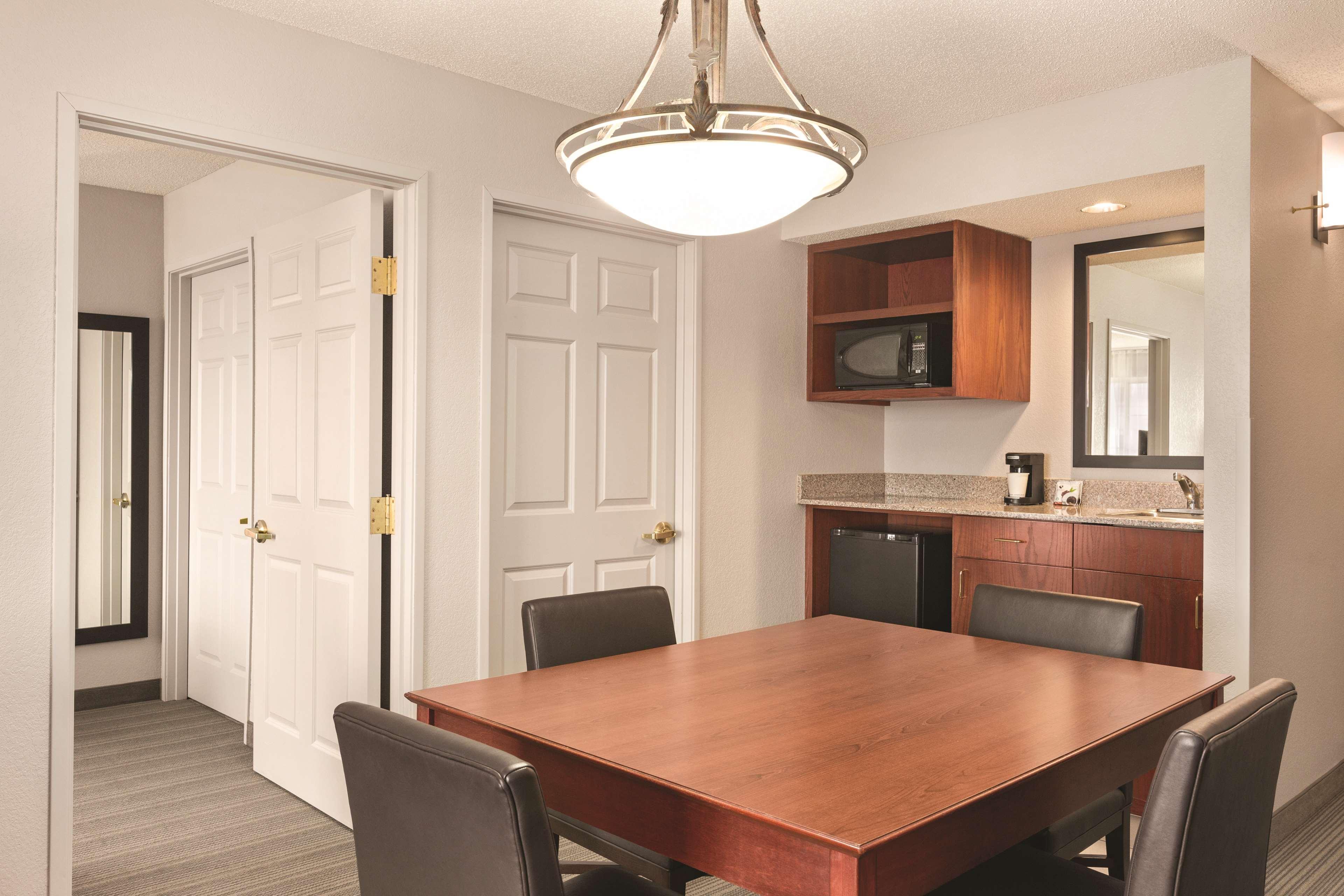Country Inn & Suites By Radisson, Willmar, Mn Extérieur photo