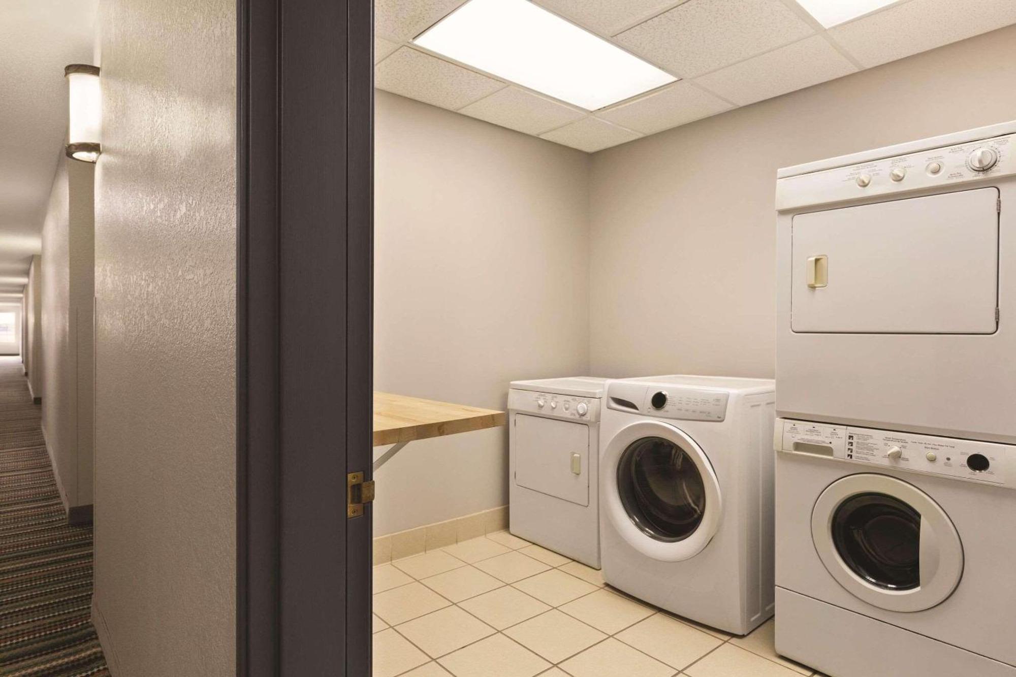 Country Inn & Suites By Radisson, Willmar, Mn Extérieur photo
