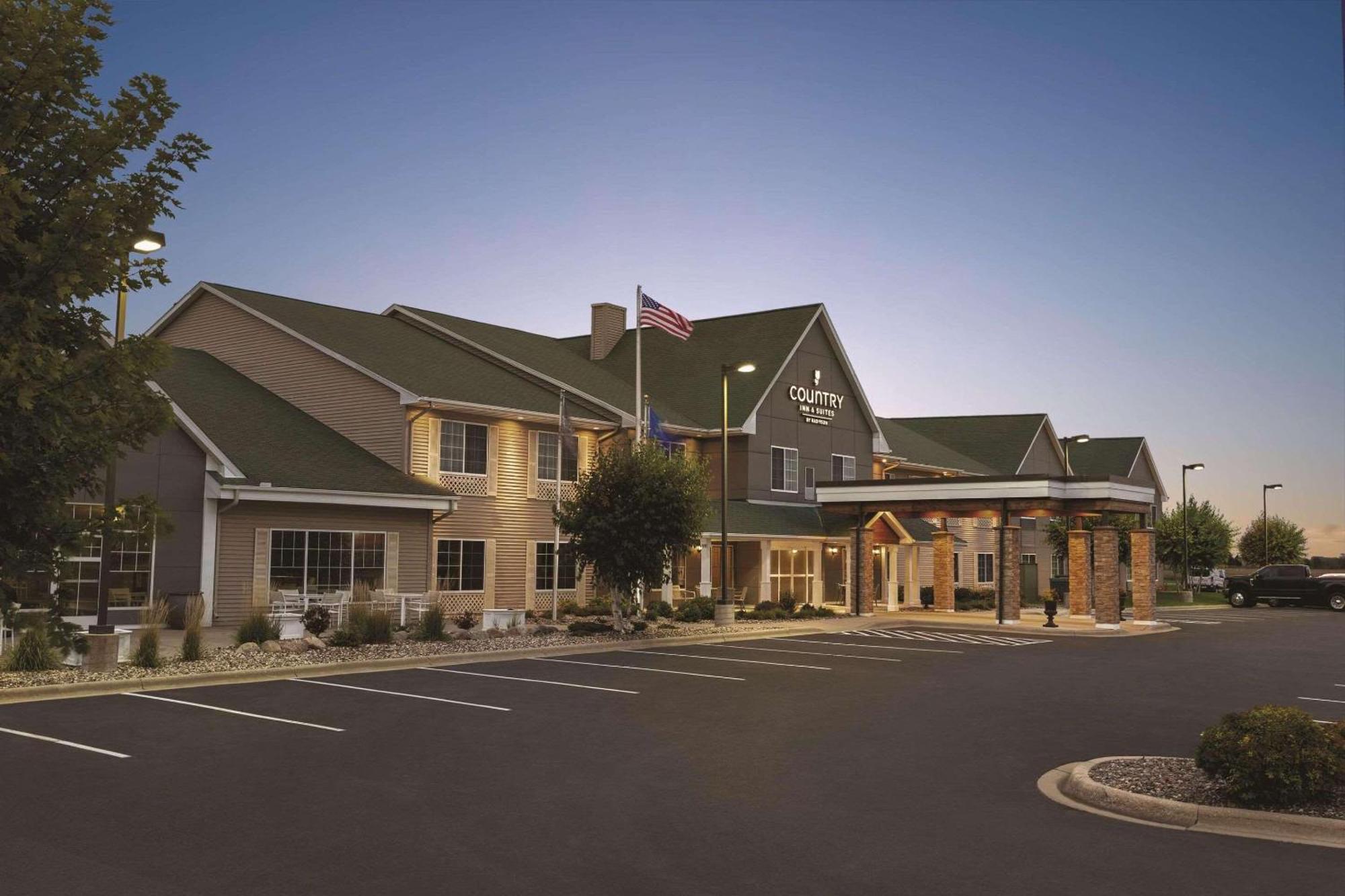 Country Inn & Suites By Radisson, Willmar, Mn Extérieur photo