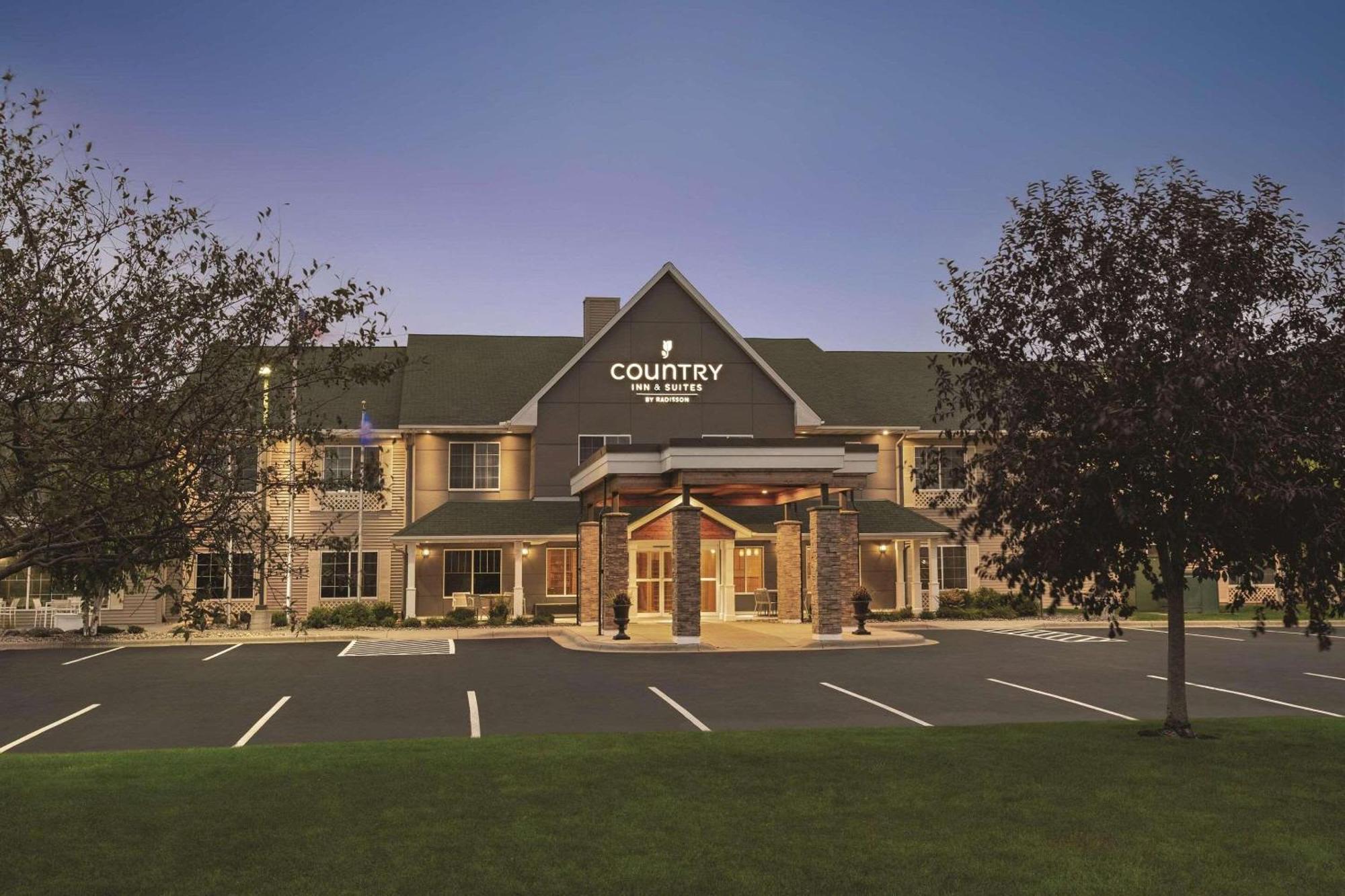 Country Inn & Suites By Radisson, Willmar, Mn Extérieur photo